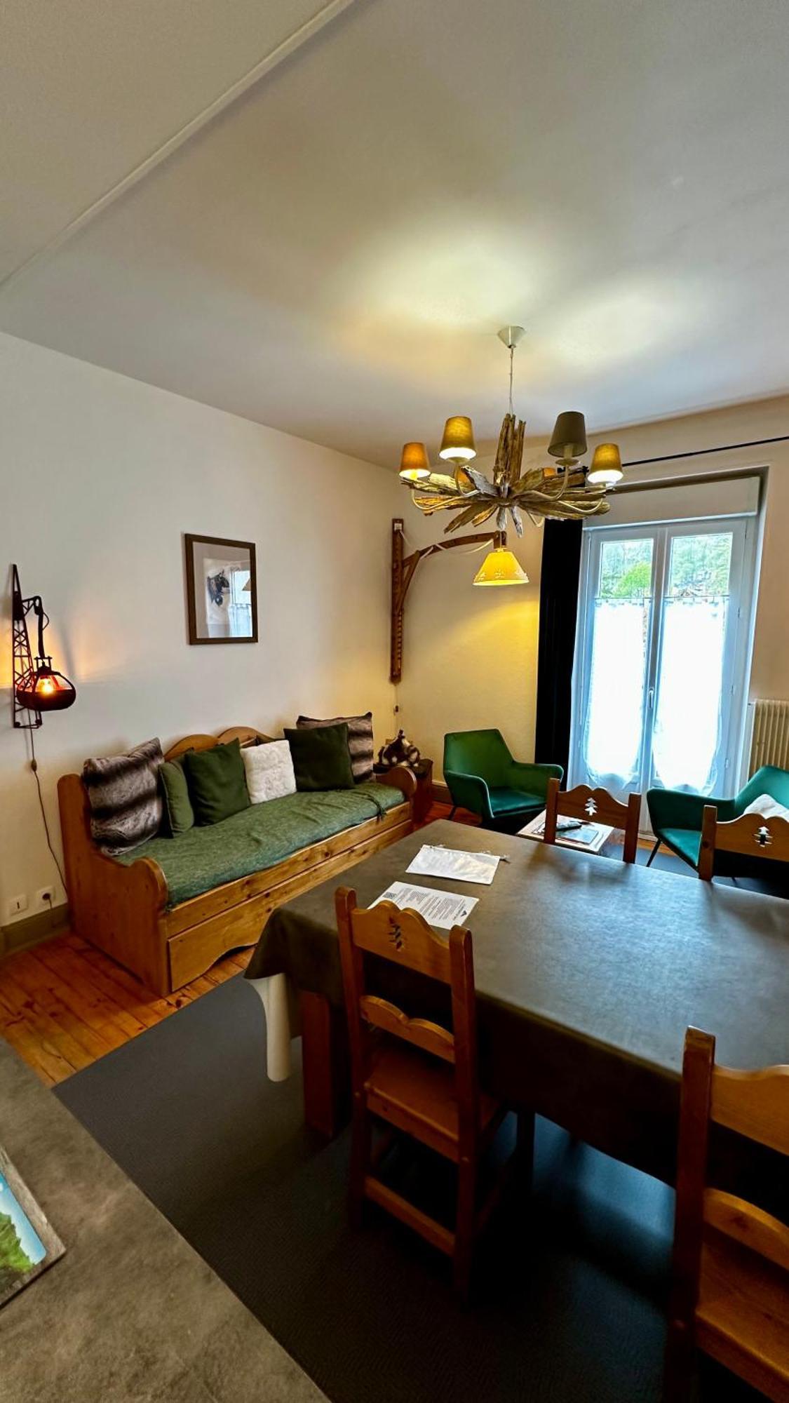 Les Montagnettes Apartment ภายนอก รูปภาพ